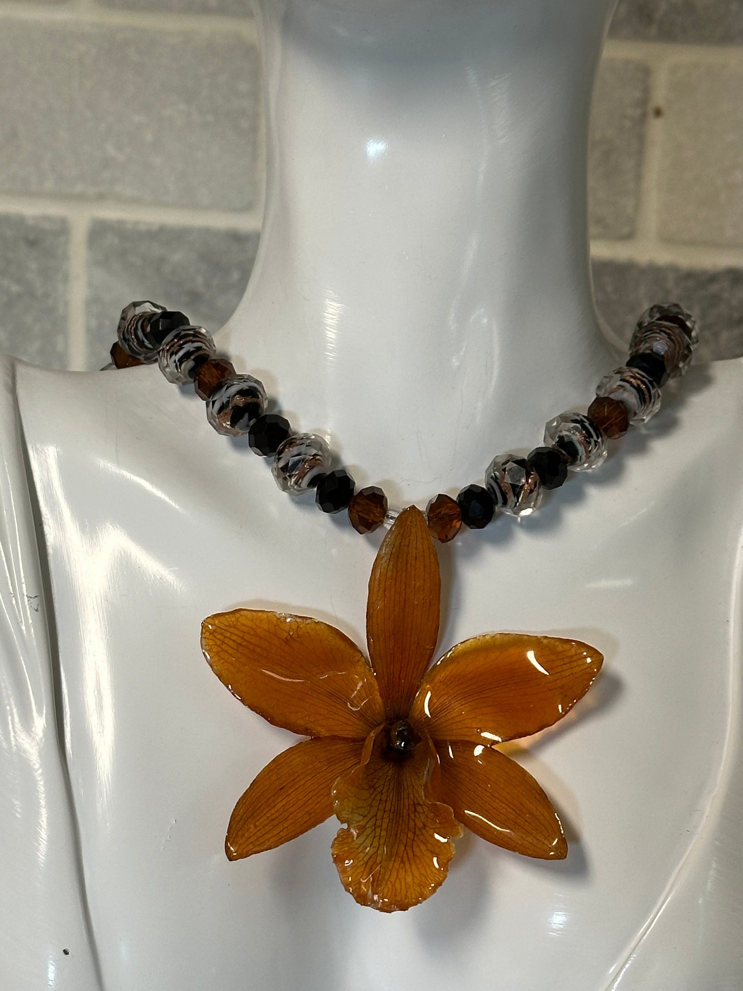 Orange cattleya necklace with earring