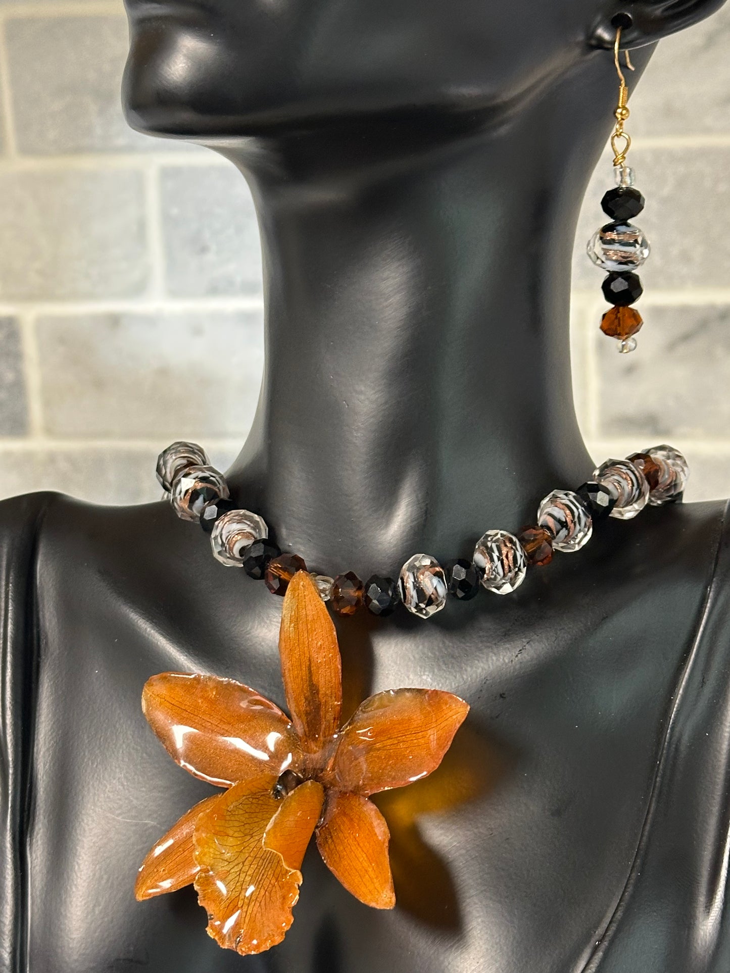 Orange cattleya necklace with earring