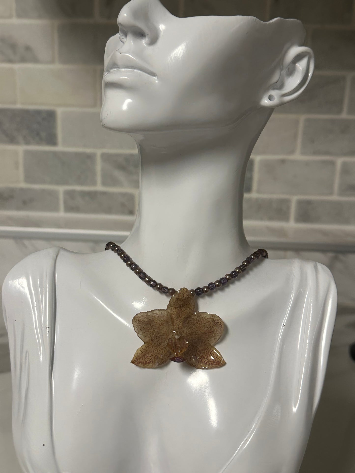 mini phalaenopsis necklace