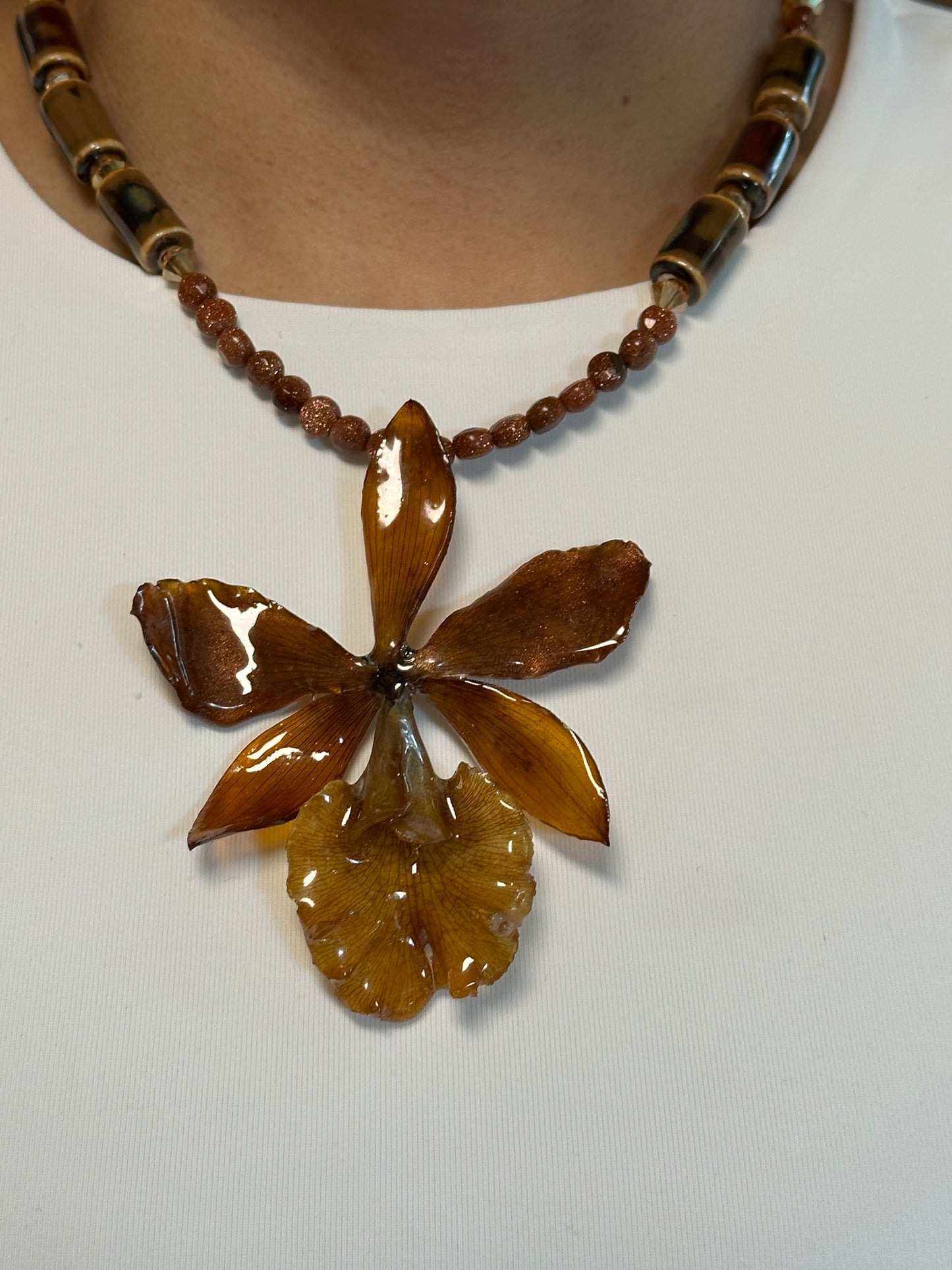 cattleya necklace