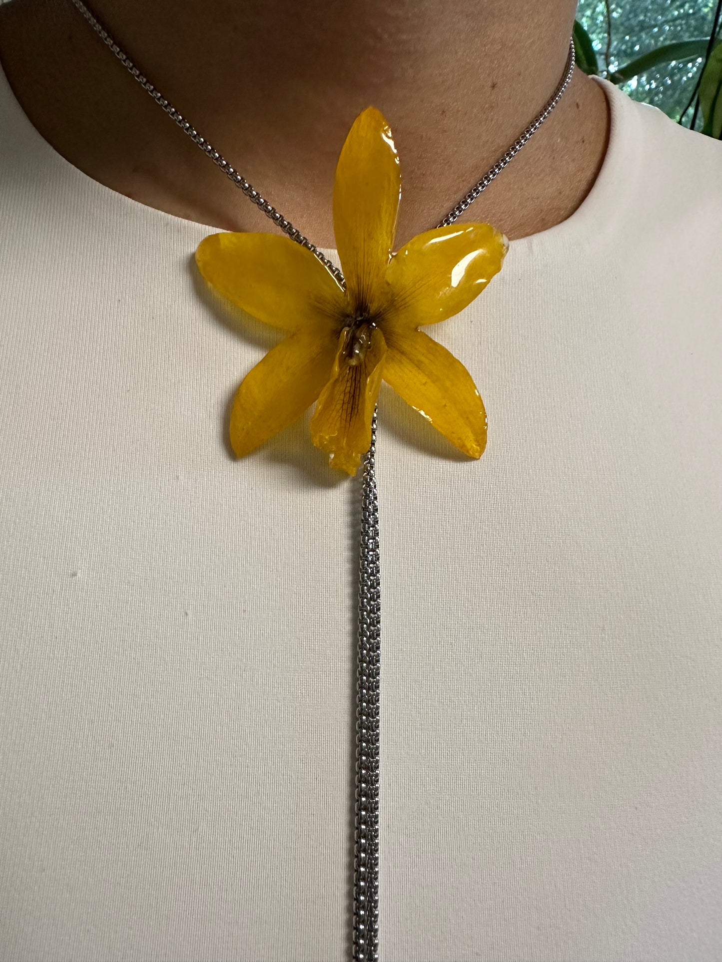 Adjustable yellow orchid necklace