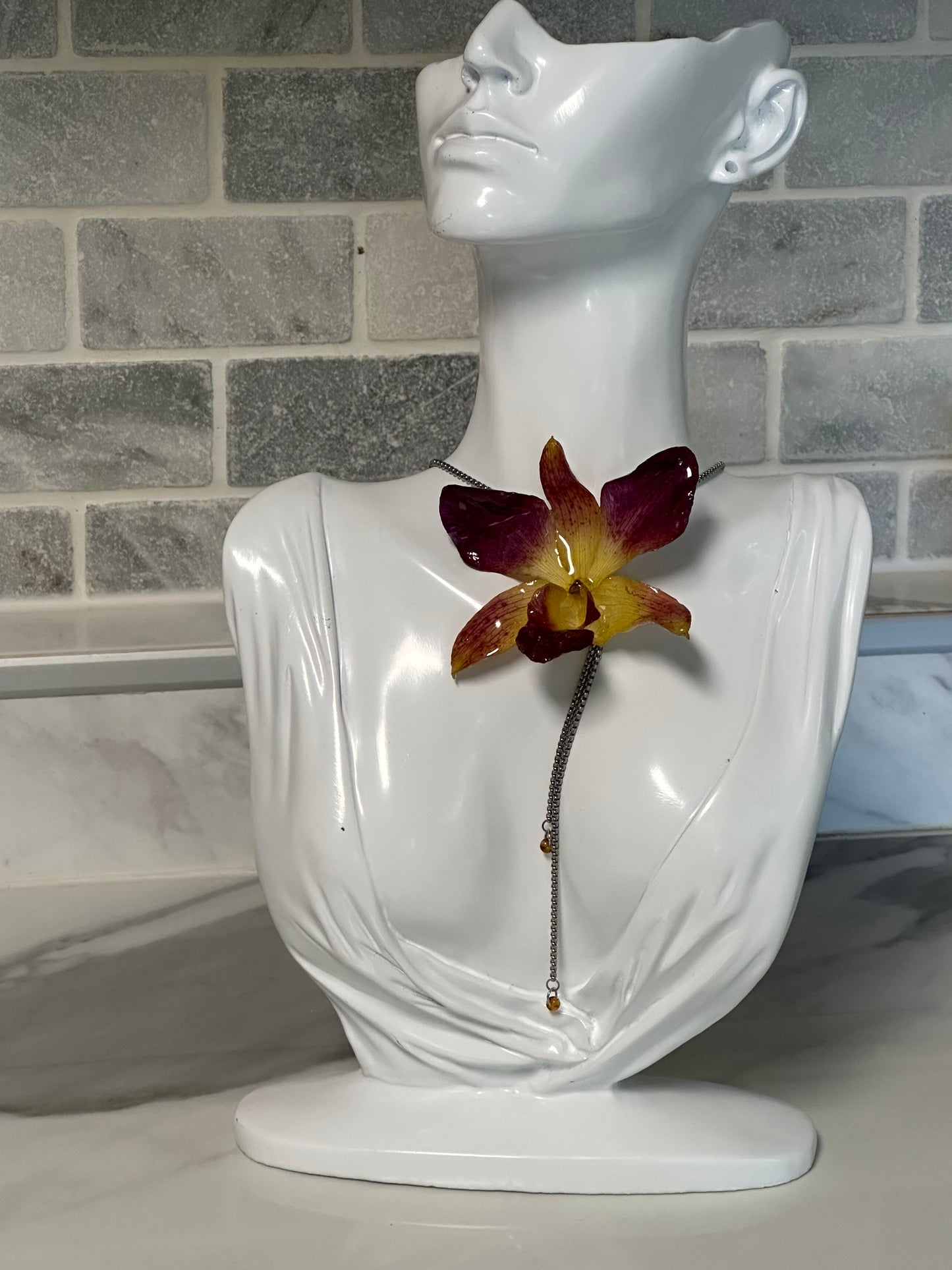 adjustable real orchid necklace