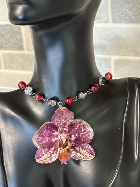 delicate glass necklace