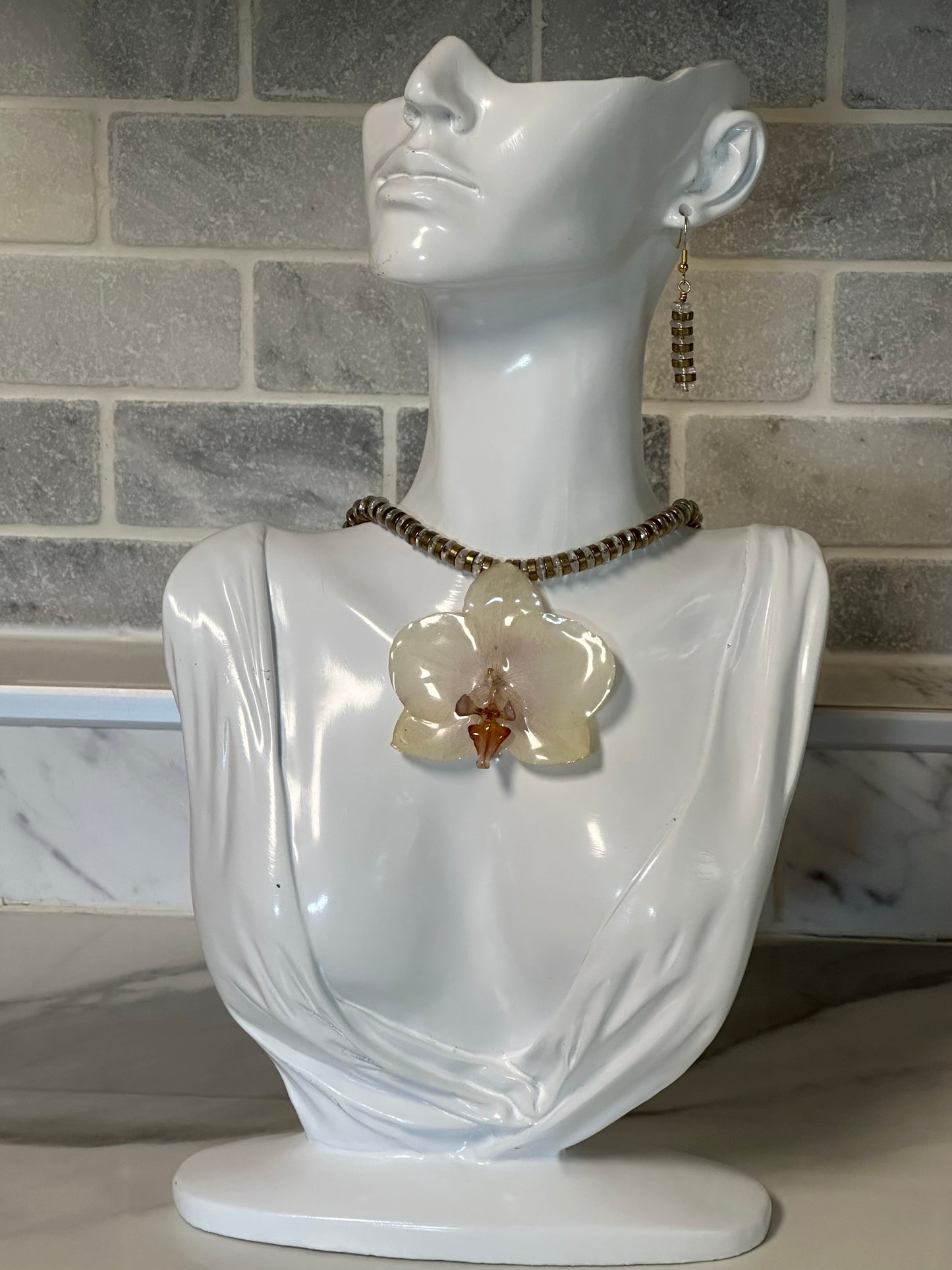 orchid brass necklace with earrings