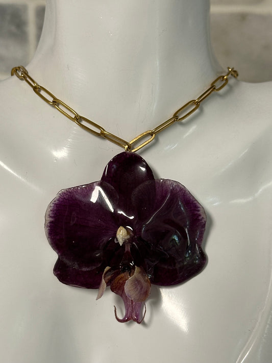 peper clip orchid necklace