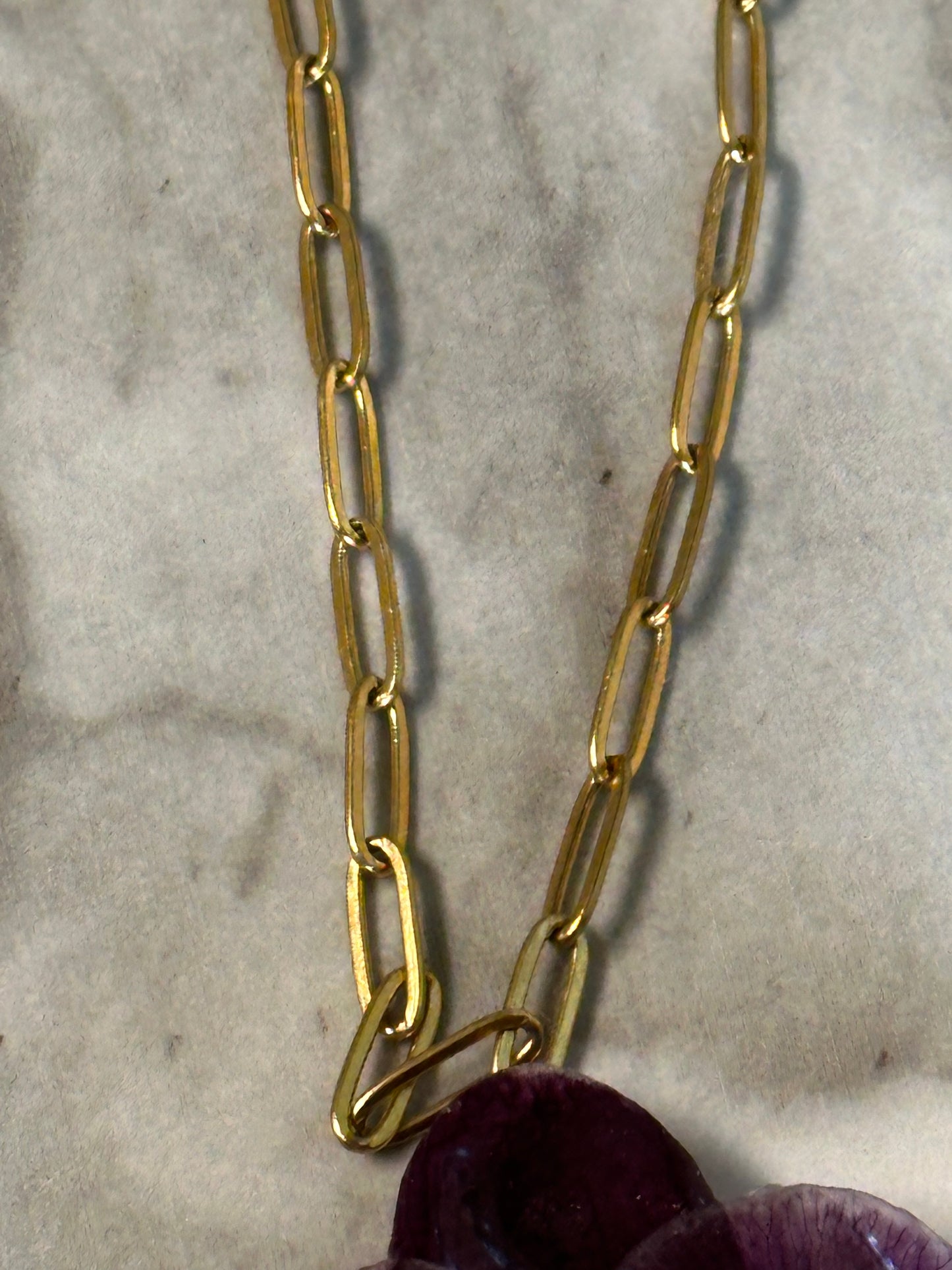 peper clip orchid necklace