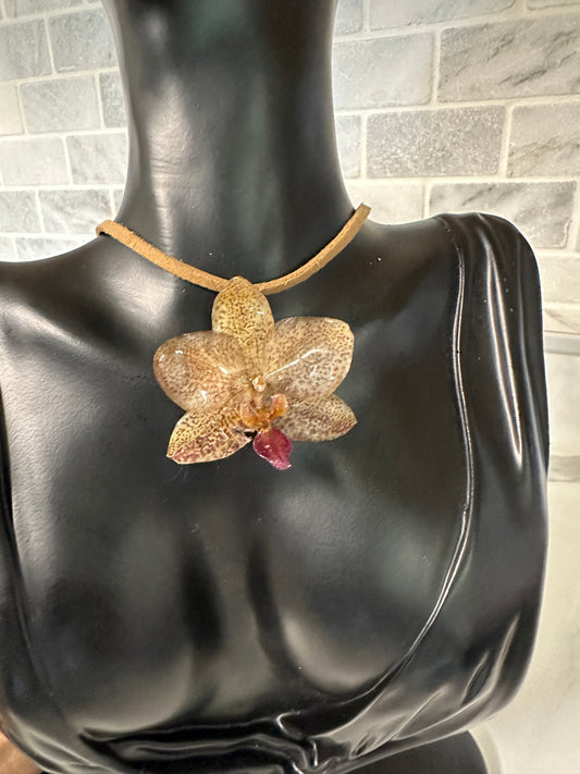 mini orchid choker necklace