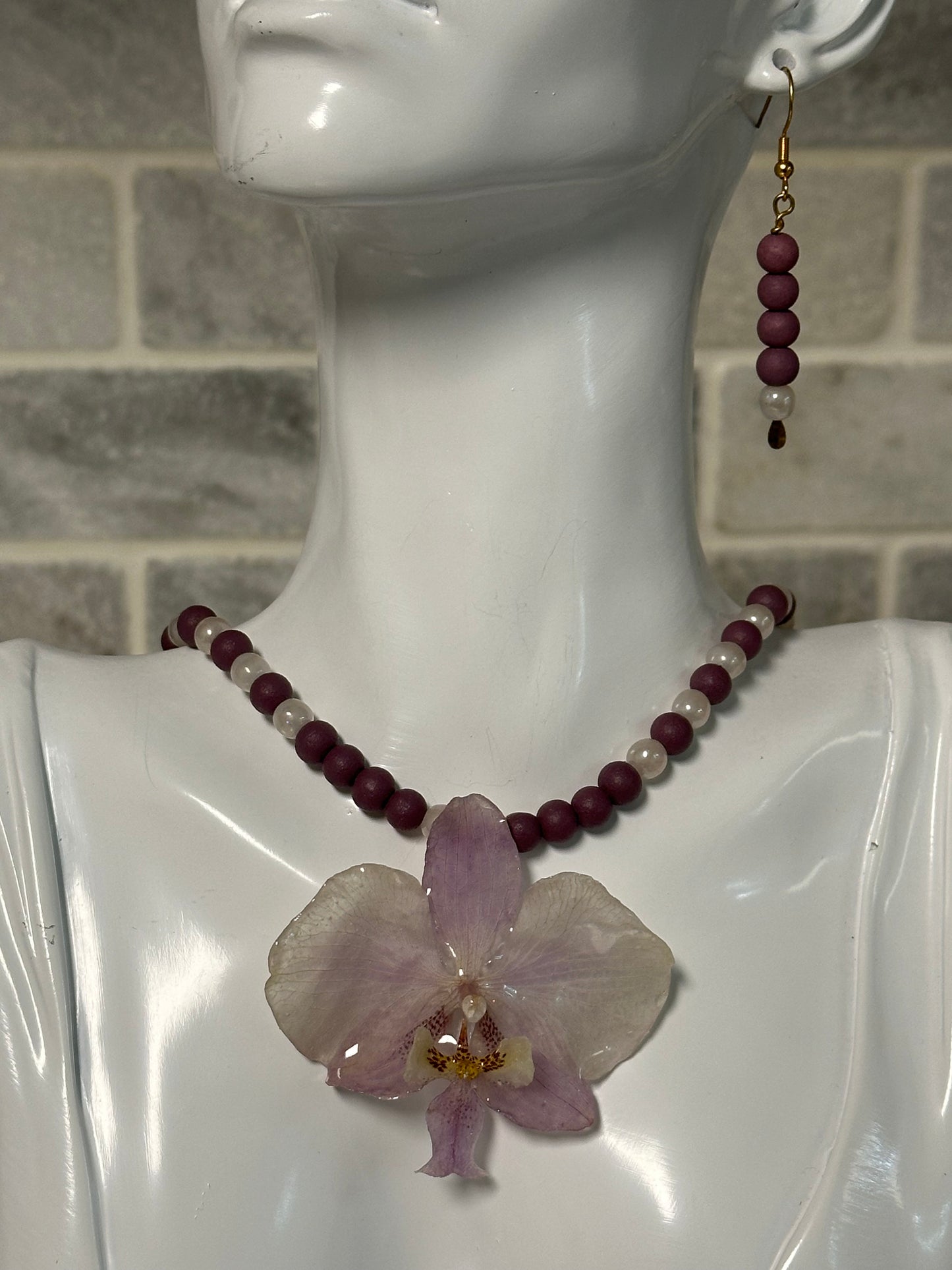 schilleriana phalaenopsis neckless with earrings